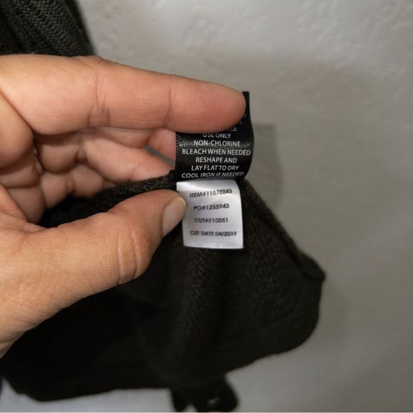 Torrid Olive Green Pointelle Stitched Open Knit Cardigan Size 1 - Picture 8 of 8